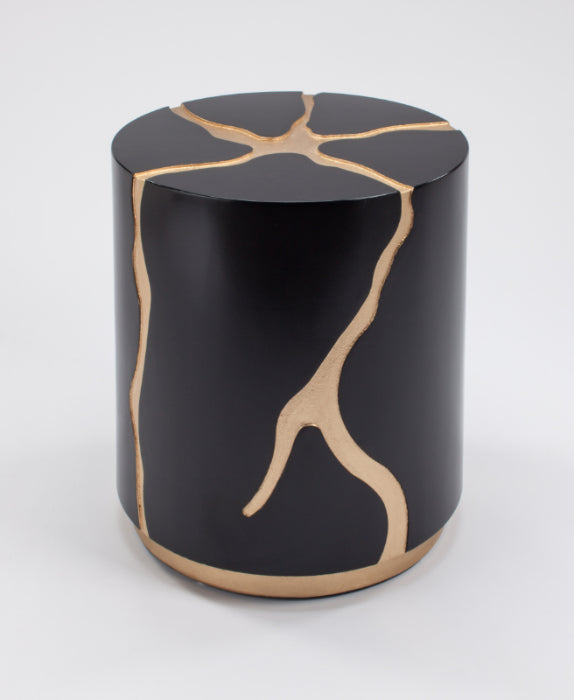 "7F05-ETB End Table with sleek black carbon fiber design" | Vrxco.com