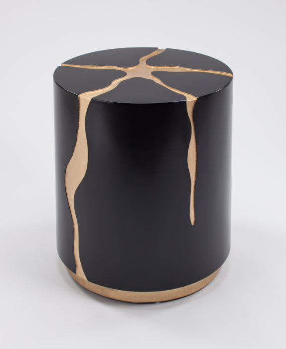 "7F05-ETB End Table with sleek black carbon fiber design" | Vrxco.com