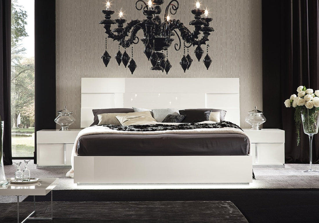 "Canova Bedroom Set with modern design and luxurious comfort" | Vrxco.com