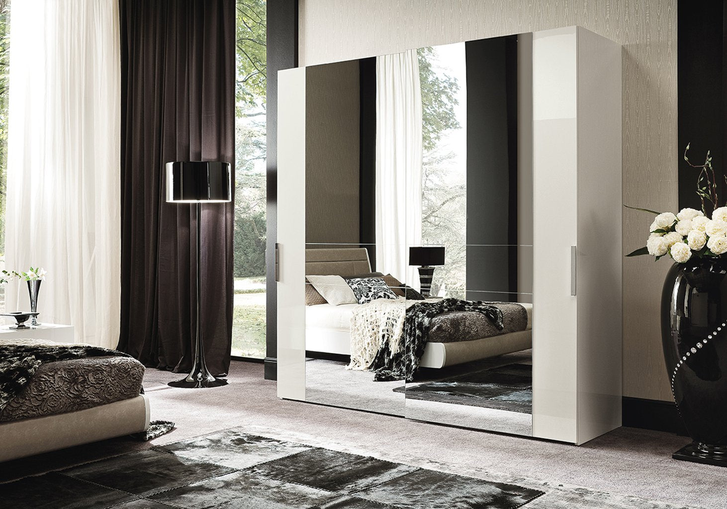 "Canova Bedroom Set with modern design and luxurious comfort" | Vrxco.com