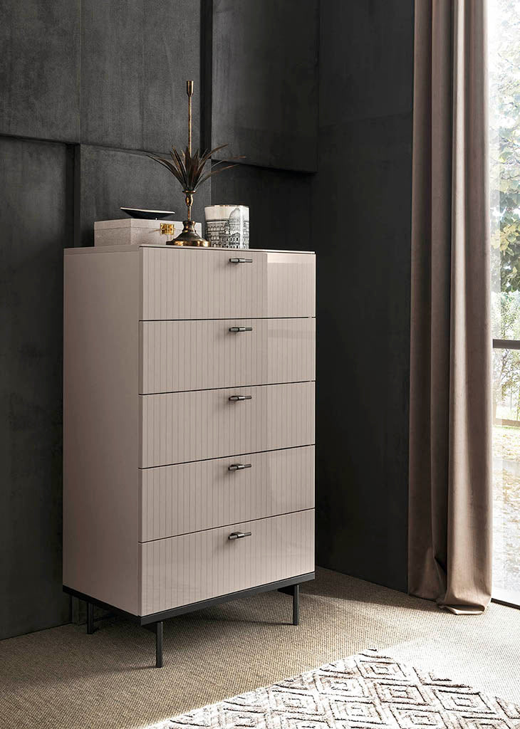 Claire Bedroom Set with elegant modern design | Vrxco.com